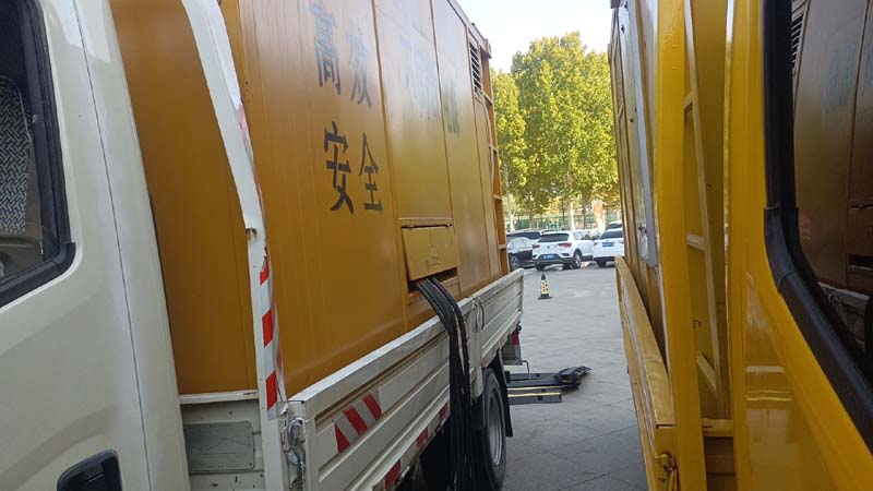 上栗如何判断柴油发电机组和UPS电源的切换时间是否符合要求？